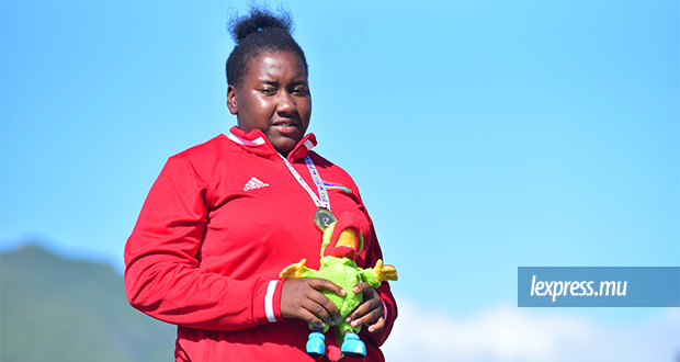 Brigila Clair, alors qu’elle venait de récolter la médaille d’or aux récents JIOI.