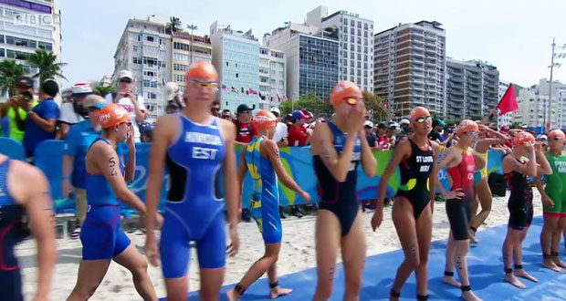 Avant l’épreuve de natation, aux JO de Rio, Fabienne St-Louis ne se doutait pas qu’elle chuterait lors de sa course d’élan. (photo BBC)